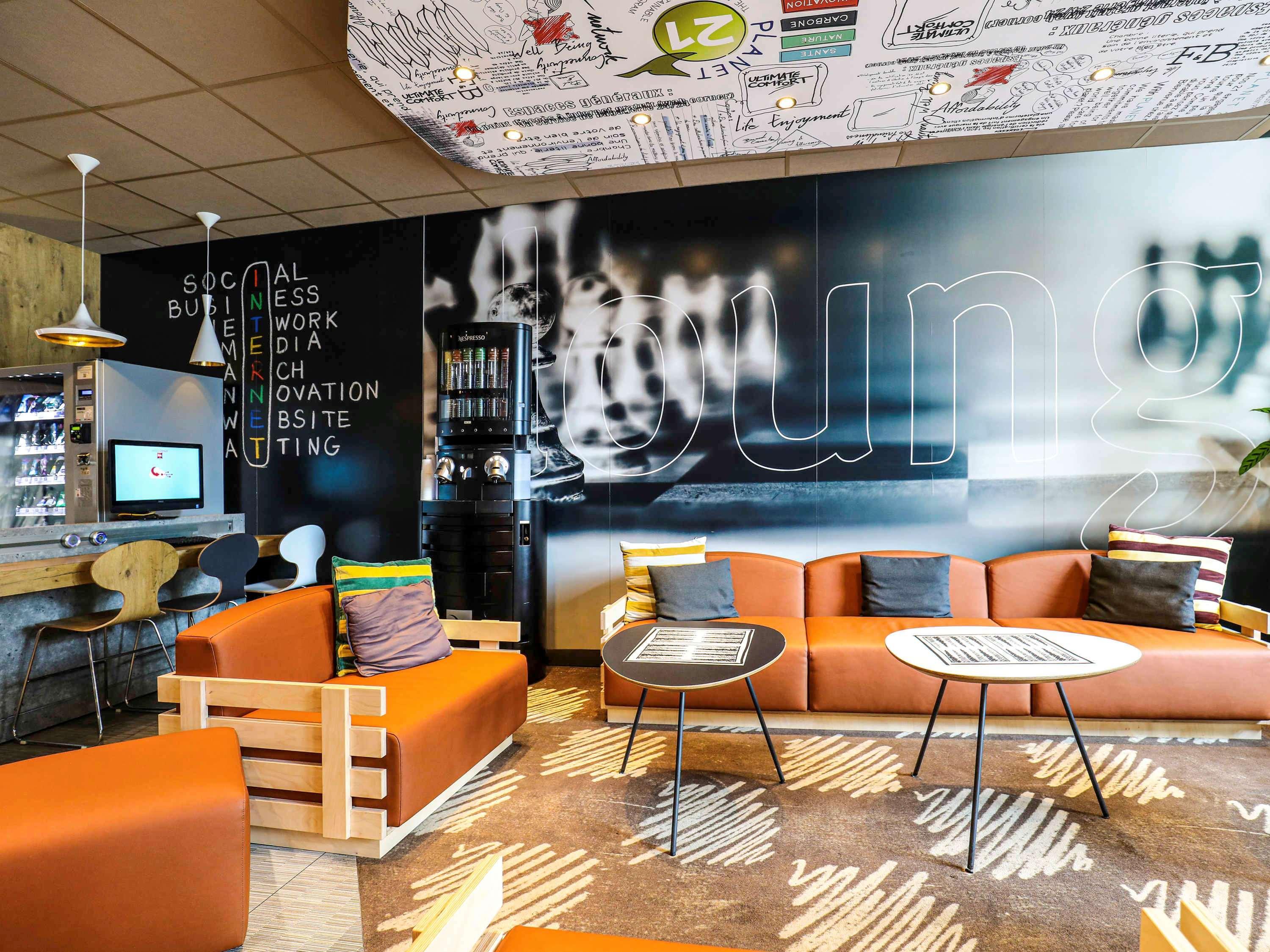 Ibis Paris Porte De Clichy Centre Exterior foto