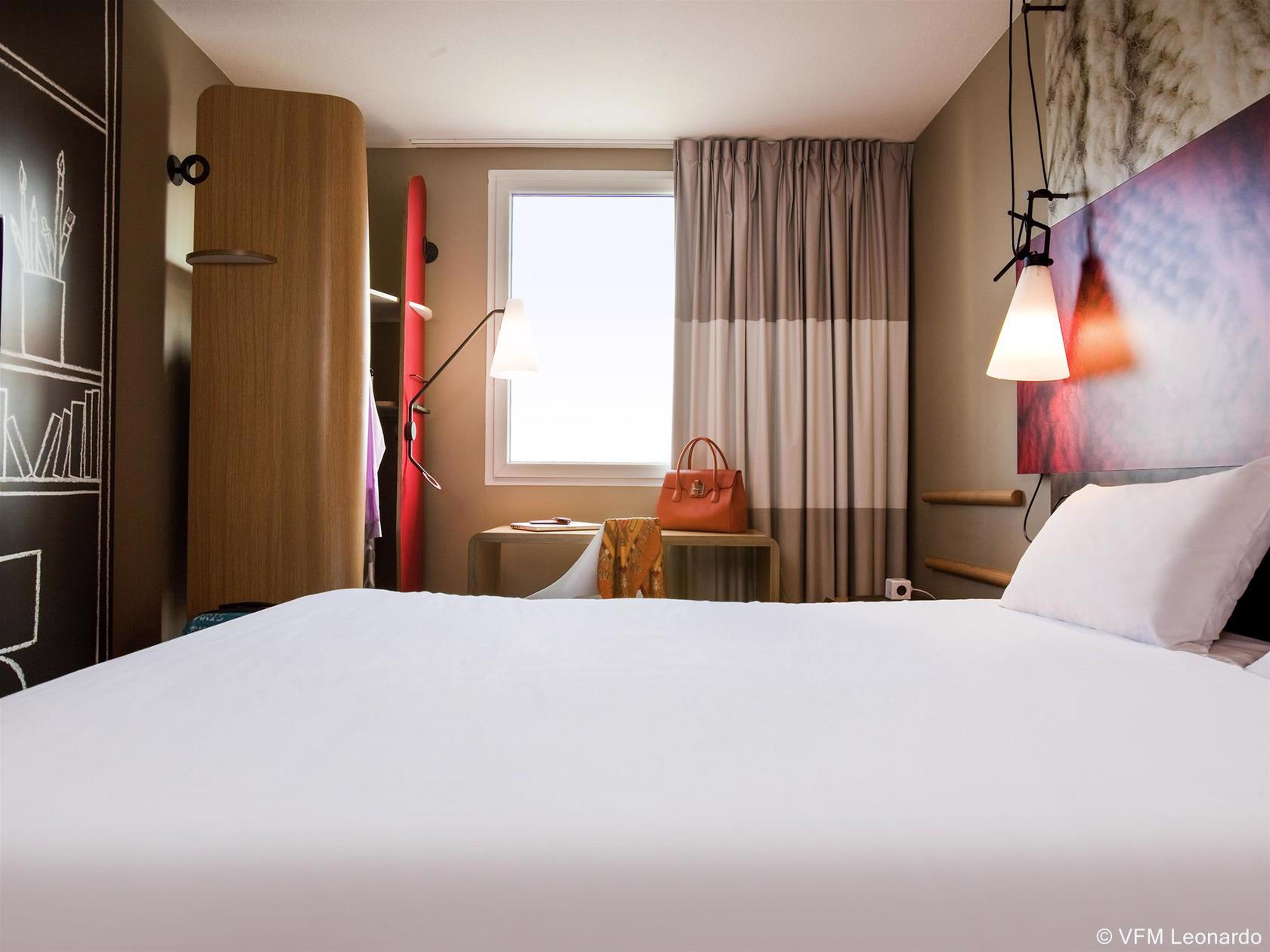 Ibis Paris Porte De Clichy Centre Exterior foto